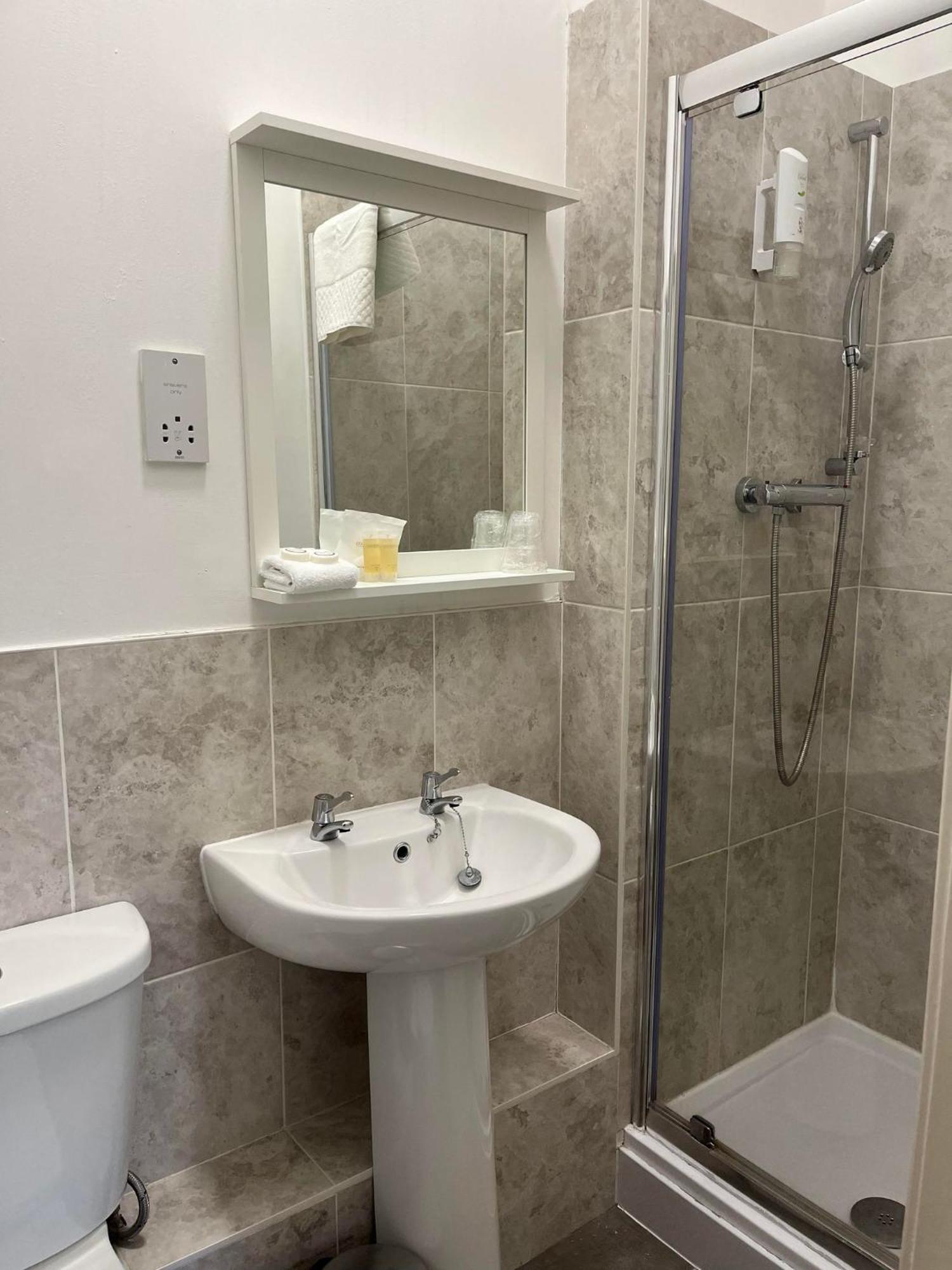 The Strathearn Hotel Dysart Esterno foto