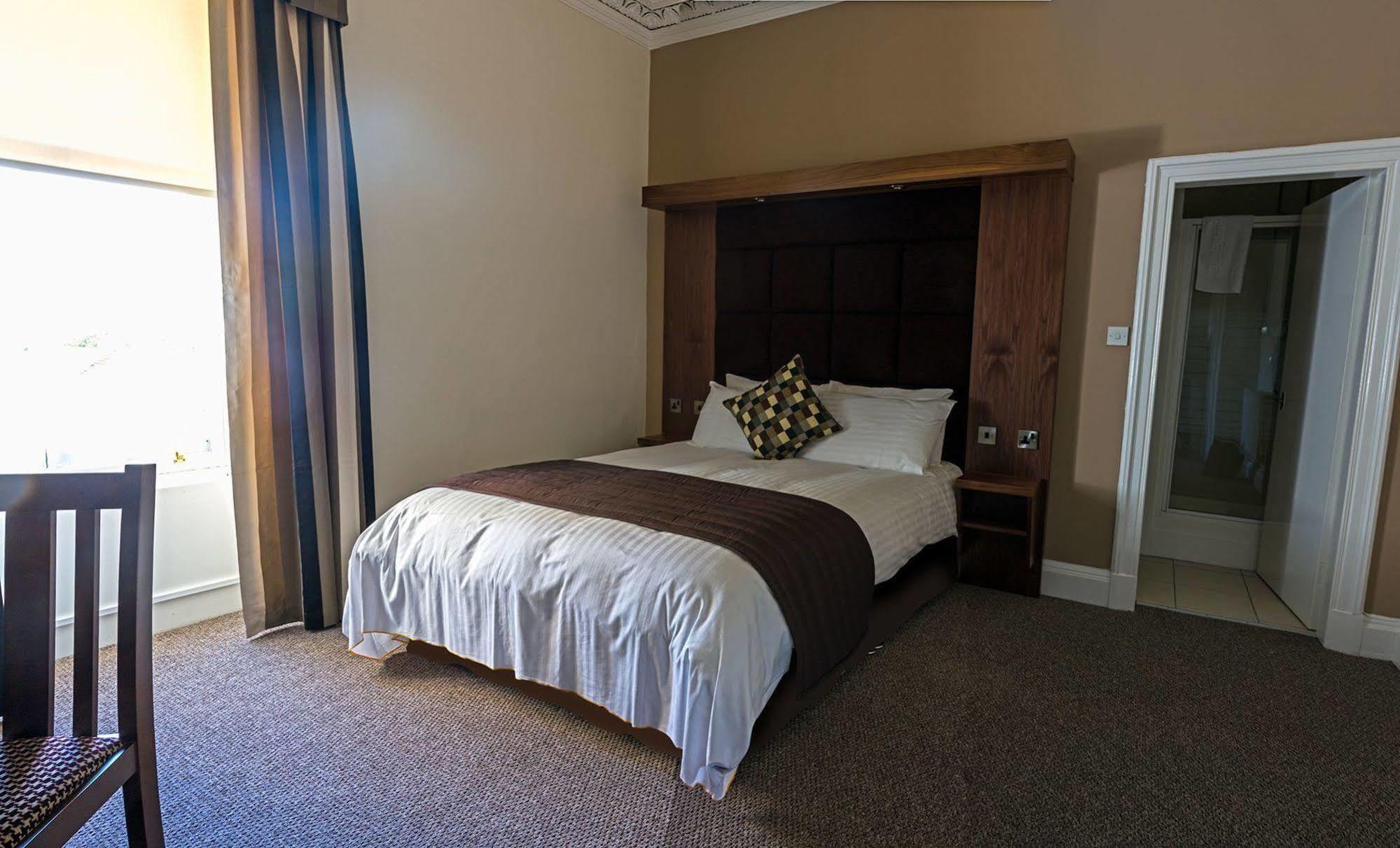The Strathearn Hotel Dysart Esterno foto